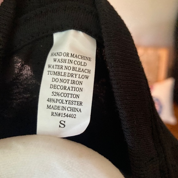 Small tee - Picture 2 of 3